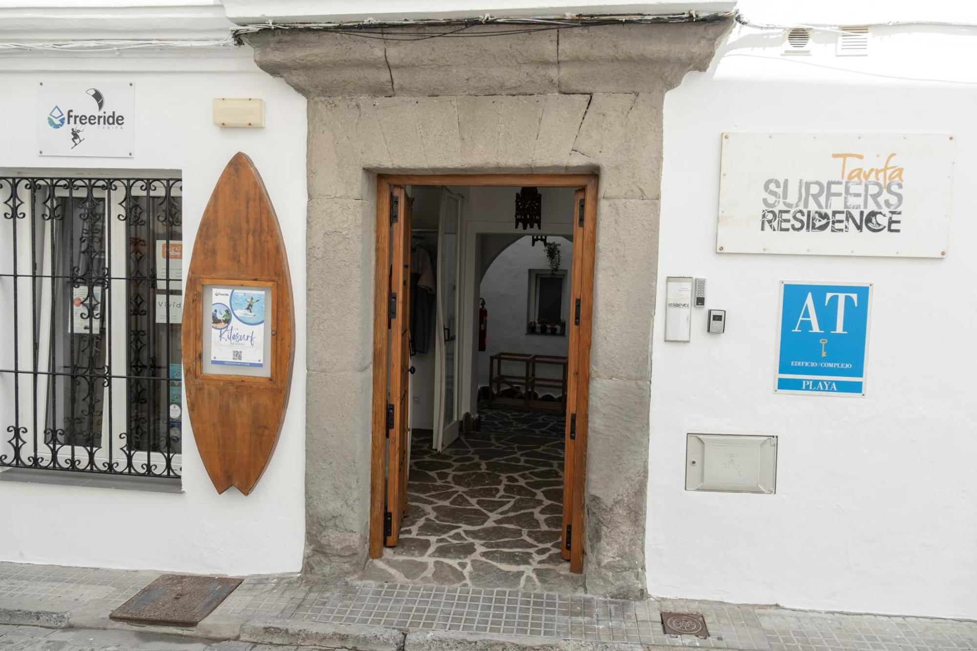 Surfersresidence Apartments Тарифа Экстерьер фото